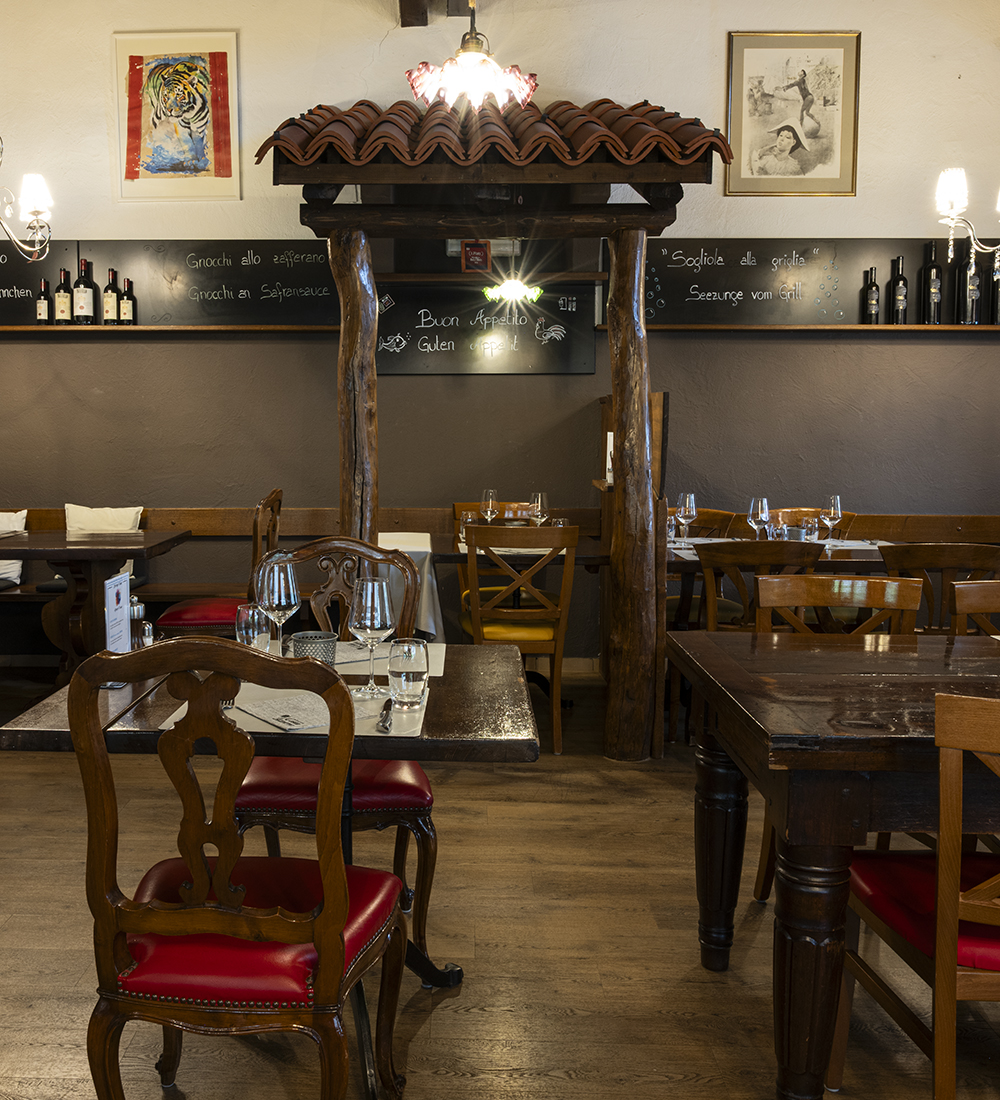 Interno del Ristorante Costa Azzurra