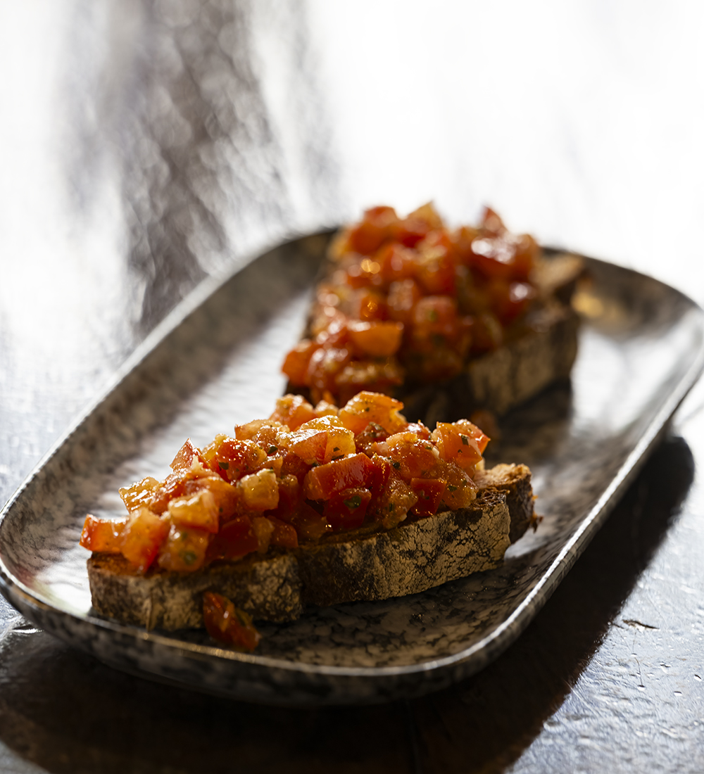Bruschetta mit Tomaten und Knoblauch